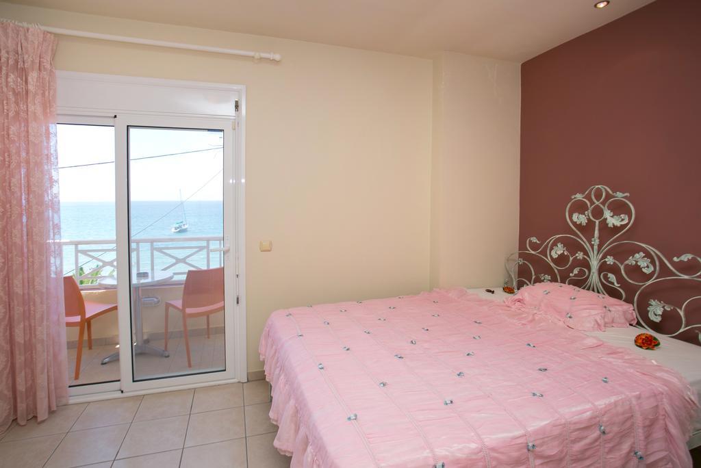 Studios Akrogiali Limenaria  Camera foto